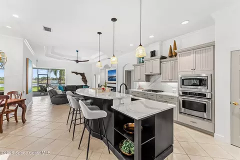 Kitchen - 2843 Bellwind Cir, Rockledge, FL 32955 photo 6 of 6