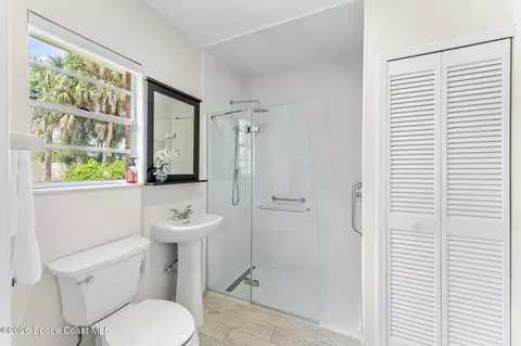 Bath - 4830 Durango Pl, Melbourne, FL 32904 photo 4 of 4