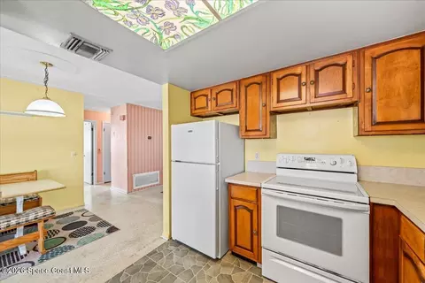 Kitchen - 1498 Birch St, Melbourne, FL 32935 photo 1 of 2