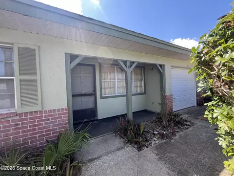 602 Desoto Ln, Indian Harbour Beach, FL 32937