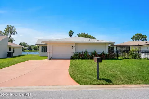 310 Bayhead Dr, Melbourne, FL 32940