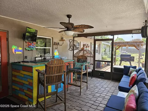 Exterior - 1925 Bradway St NE, Palm Bay, FL 32905 photo 2 of 10