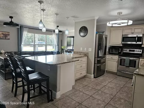 Kitchen - 1925 Bradway St NE, Palm Bay, FL 32905 photo 2 of 7