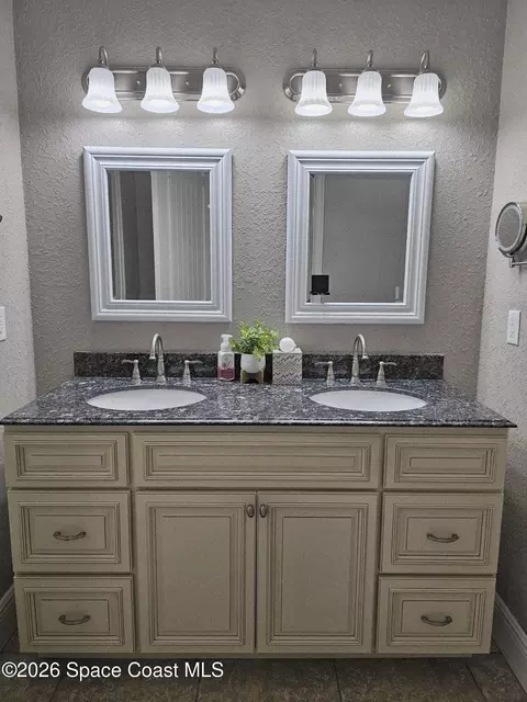 Bath - 1925 Bradway St NE, Palm Bay, FL 32905 photo 1 of 6