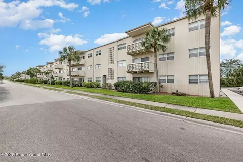 223 Columbia Dr #114, Cape Canaveral, FL 32920