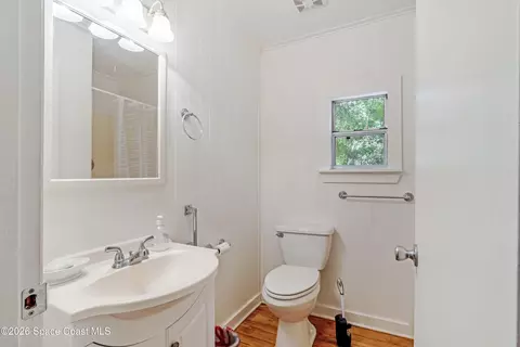 Bath - 3585 Aurantia Rd, Mims, FL 32754 photo 3 of 4