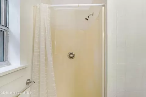 Bath - 3585 Aurantia Rd, Mims, FL 32754 photo 4 of 4
