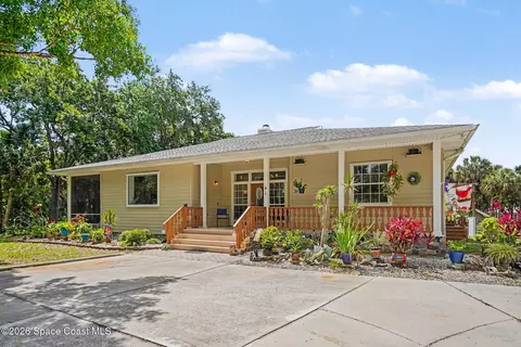 Exterior - 3525 Hield Rd, Melbourne, FL 32904 photo 1 of 7