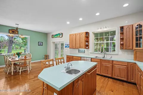 Kitchen - 3525 Hield Rd, Melbourne, FL 32904 photo 2 of 2