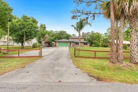 2590 New York St, Melbourne, FL 32904