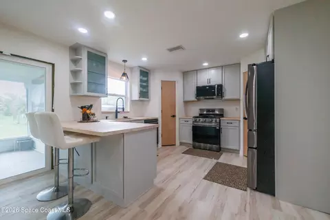 Kitchen - 3861 La Flor Dr, Rockledge, FL 32955 photo 3 of 4