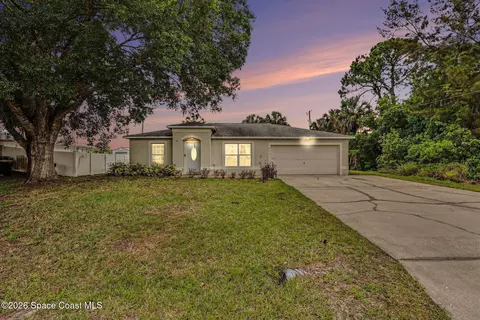 1893 Firethorn Rd NW, Palm Bay, FL 32907