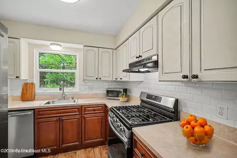 Kitchen - 1140 Martha Lee Ave, Rockledge, FL 32955 photo 2 of 3