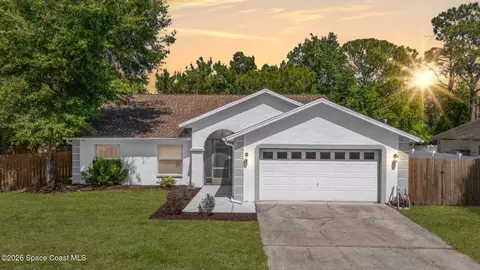 361 Woods Lake Dr, Cocoa, FL 32926