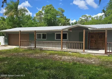52 W North Shore Ave, North Fort Myers, FL 33917
