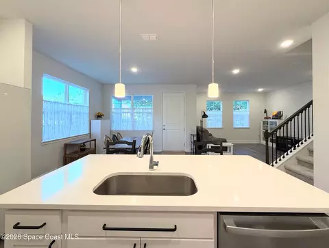 Kitchen - 6943 Five Oaks Dr, Harmony, FL 34773 photo 2 of 2