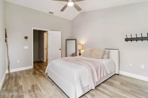 Bedroom - 718 Fairway Dr, Melbourne, FL 32940 photo 3 of 3