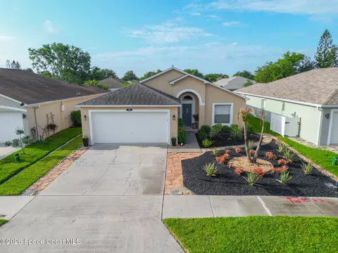 2049 Caledonia Pl, Melbourne, FL 32940