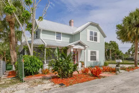 1102 Hyde Park Ln, Melbourne, FL 32935