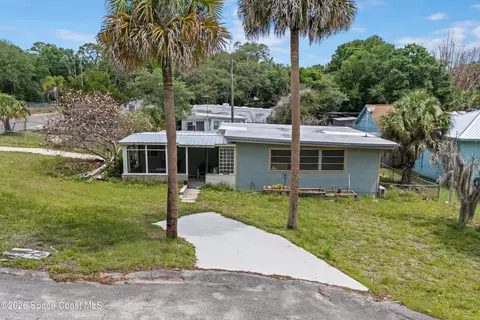 468 N Dixie Ave, Titusville, FL 32796