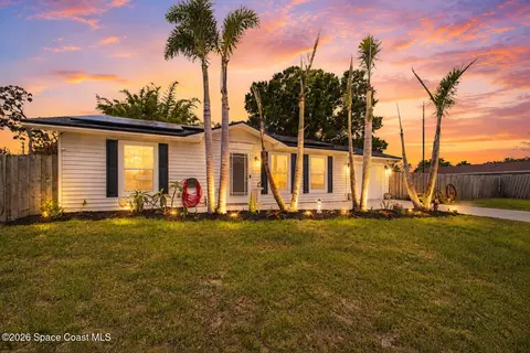 838 Cynthia St SE, Palm Bay, FL 32909
