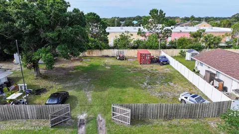 830 Cynthia St SE, Palm Bay, FL 32909