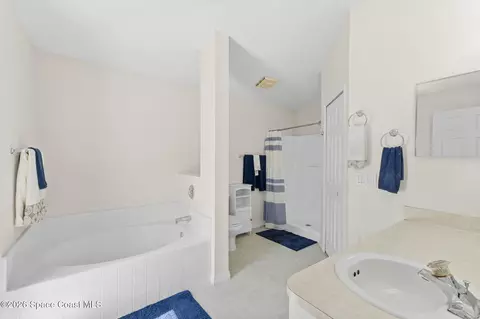 Bath - 2527 Deercroft Dr, Melbourne, FL 32940 photo 2 of 3
