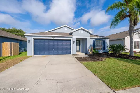 Exterior - 2527 Deercroft Dr, Melbourne, FL 32940 photo 2 of 13