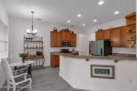 Kitchen - 1720 Kinsale Ct, Melbourne, FL 32940 photo 4 of 4