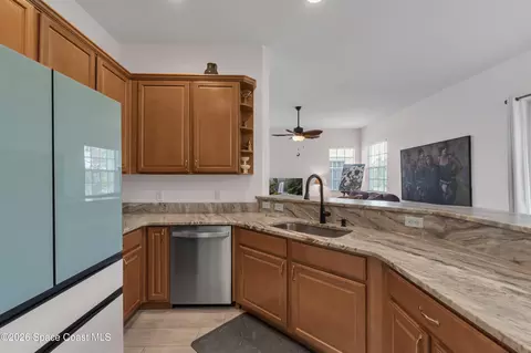 Kitchen - 1720 Kinsale Ct, Melbourne, FL 32940 photo 2 of 4