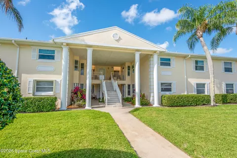 361 N Grove Isle Cir, Vero Beach, FL 32962
