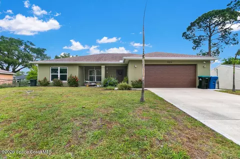625 Andrew St SE, Palm Bay, FL 32909