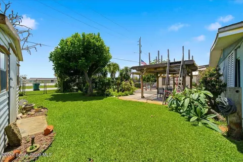 Exterior - 241 Avenida Central, Indialantic, FL 32903 photo 3 of 4