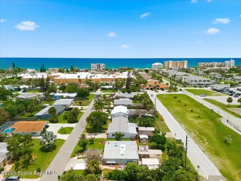 View/Area - 241 Avenida Central, Indialantic, FL 32903 photo 3 of 4