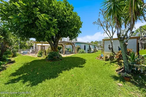 Exterior - 241 Avenida Central, Indialantic, FL 32903 photo 4 of 4