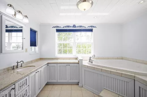 Bath - 945 Bluegrass Ln, Rockledge, FL 32955 photo 1 of 5