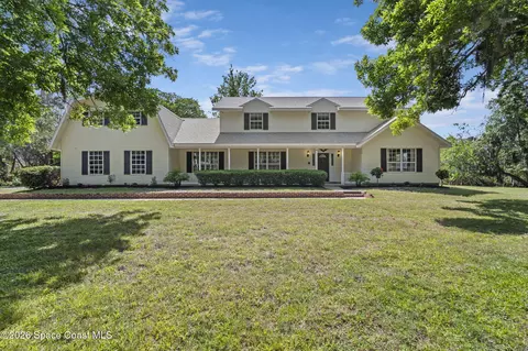 945 Bluegrass Ln, Rockledge, FL 32955