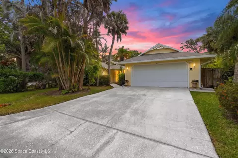 285 Ibis Dr, Melbourne Beach, FL 32951