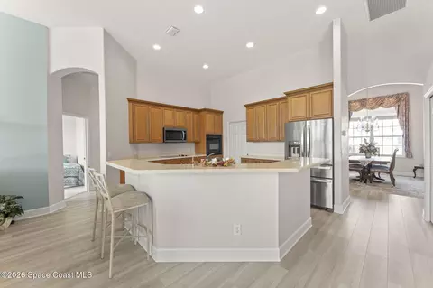 Kitchen - 692 Nicklaus Dr, Melbourne, FL 32940 photo 1 of 4