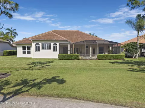 Exterior - 692 Nicklaus Dr, Melbourne, FL 32940 photo 4 of 4