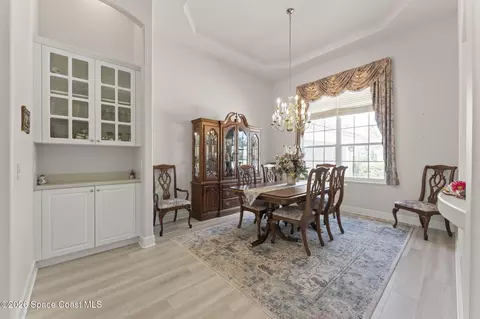 Dining - 692 Nicklaus Dr, Melbourne, FL 32940 photo 1 of 2