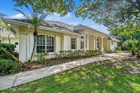 4389 Ligustrum Dr, Melbourne, FL 32934