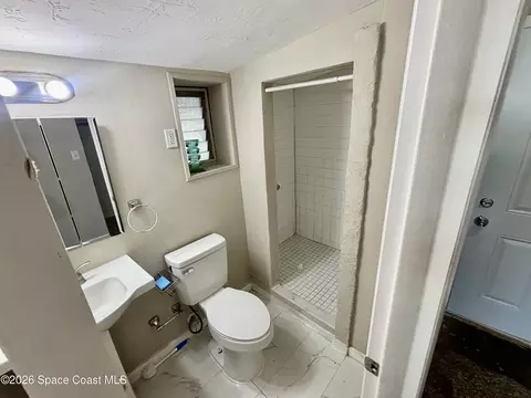 Bath - 1509 Tate St, Cocoa, FL 32922 photo 2 of 2