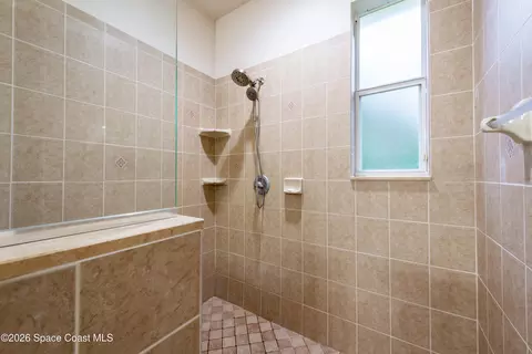 Bath - 5361 Coleda Ln, Mims, FL 32754 photo 3 of 3