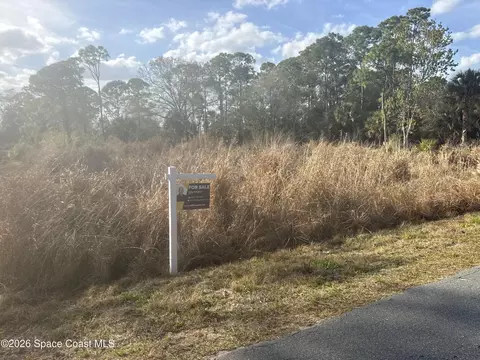 2510 Hester Ave SE, Palm Bay, FL 32909