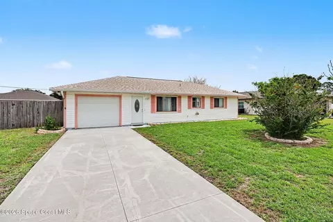 571 Firestone St NE, Palm Bay, FL 32907