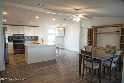 1819 Seagrape St NE, Palm Bay, FL 32905 photo 6