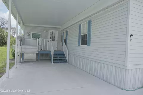 1819 Seagrape St NE, Palm Bay, FL 32905 photo 2