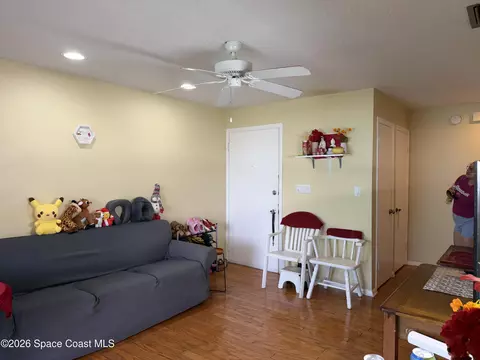 1225 N Wickham Rd #822, Melbourne, FL 32935