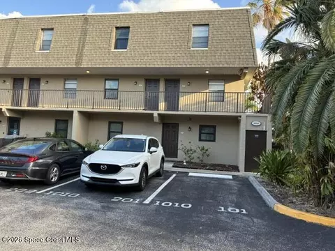 1010 Pine Tree Dr #202, Indian Harbour Beach, FL 32937